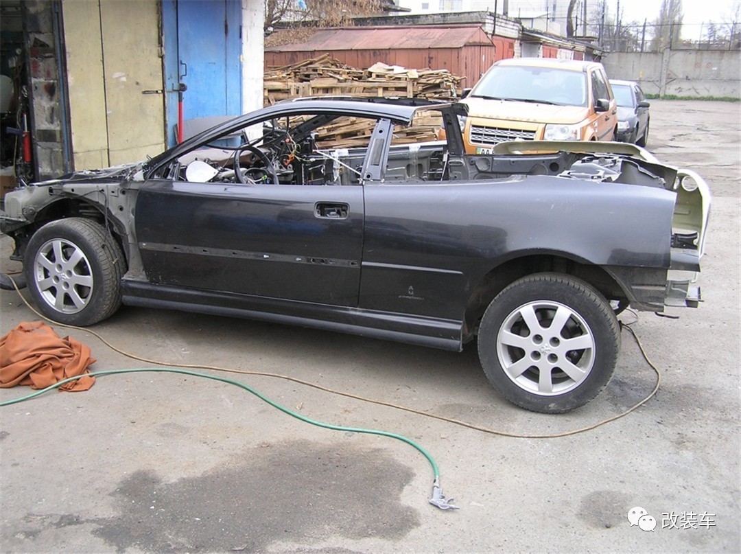 能不能开法拉利撩妹不用靠某泰了