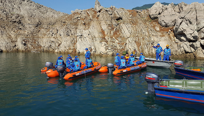 报告建议,由司法机关对广元市利州区地方海事处白龙湖海事所所长何国