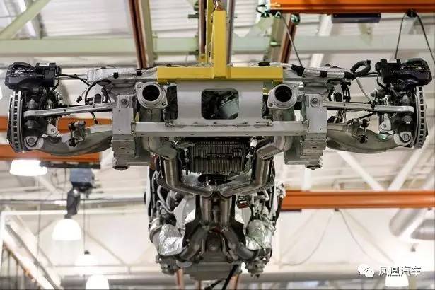 图揭阿斯顿马丁超跑DB11生产全过程