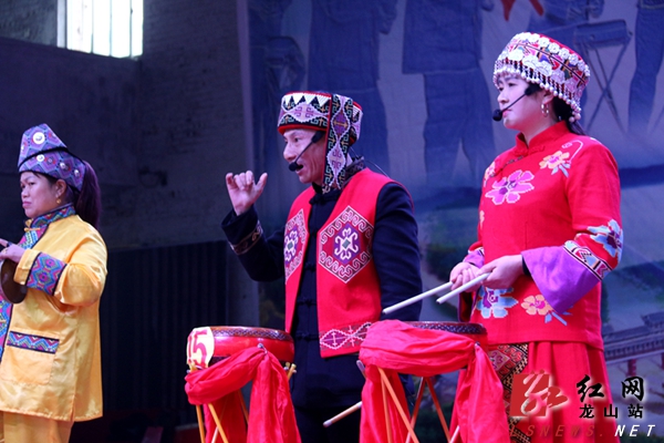 武陵山区湘西龙山三棒鼓擂台赛尘埃落定
