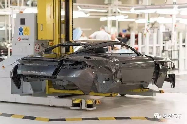 图揭阿斯顿马丁超跑DB11生产全过程