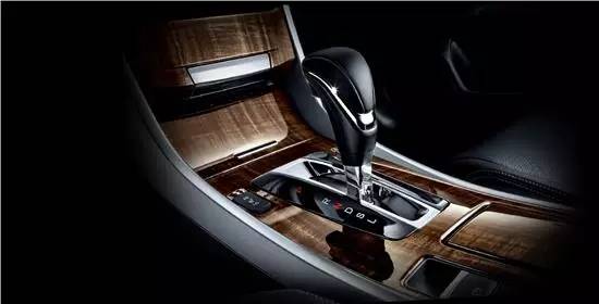 没用过这个挡位，别说你会开自动挡的车