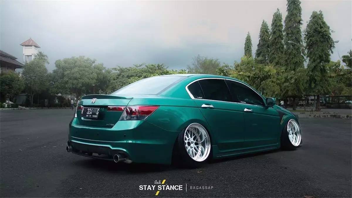 大胆配色 珊瑚绿版八代雅阁改装案例