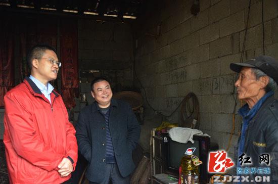 慈利:新年伊始高靖生到江垭镇慰问贫困户