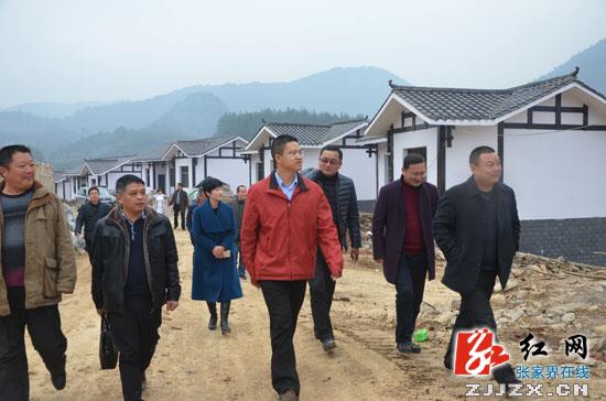 慈利:新年伊始高靖生到江垭镇慰问贫困户