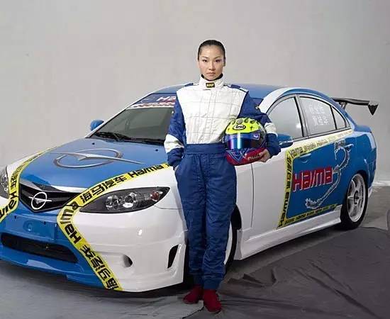 女司机就是“马路杀手”？别开玩笑啦