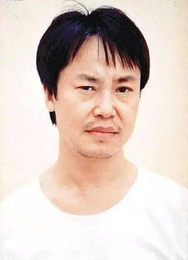 他让警察头疼 富豪害怕 开兰博基尼鬼怪