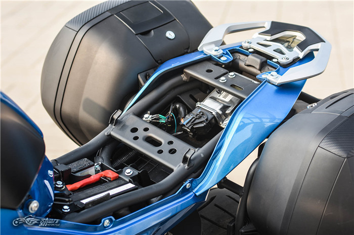 测试：国产全能王——春风650 MT