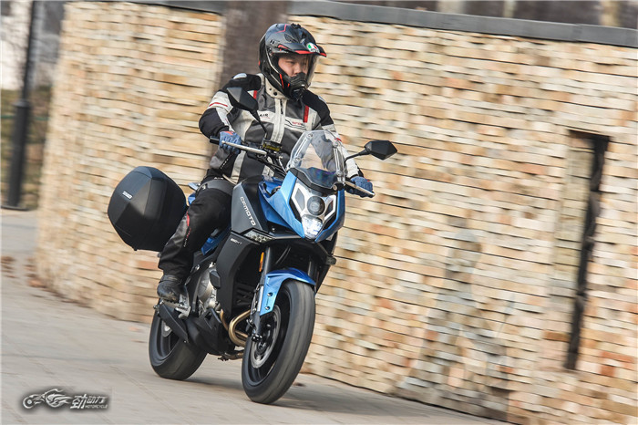 测试：国产全能王——春风650 MT