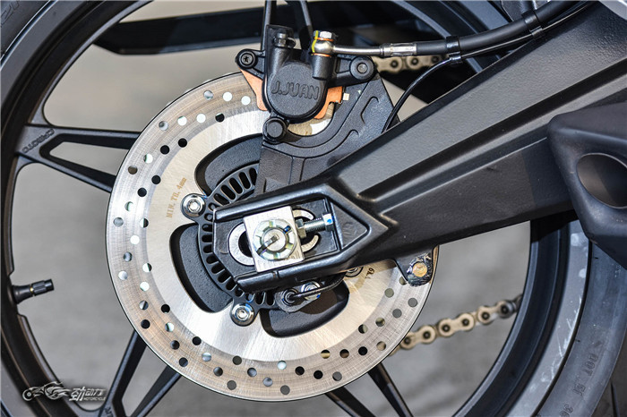 测试：国产全能王——春风650 MT