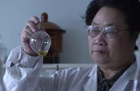 赵忠贤屠呦呦共同获得2016年度国家最高科学技术奖