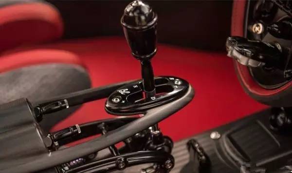 别说自己会开车！你会用这些挡把吗？