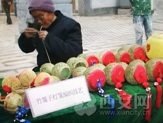 省级非遗项目的“手艺活”老俩口搭档编竹篾灯50年_新浪陕西_新浪网