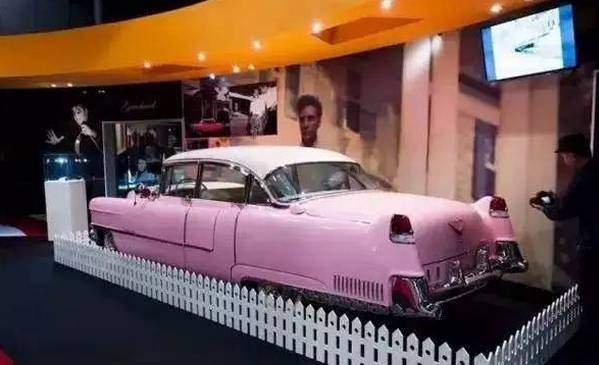 他有3000个女人，拍卖内裤，拥有100多台凯迪拉克！