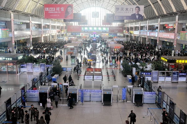 春运大幕正式开启 沈阳铁路局浓浓温情送您回家