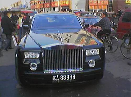 牛！这几个省的88888连号车牌，竟然都挂在这款车上！