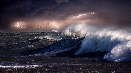 114周评水深火热的一周收官减产携特朗普效应继续发酵下周预测