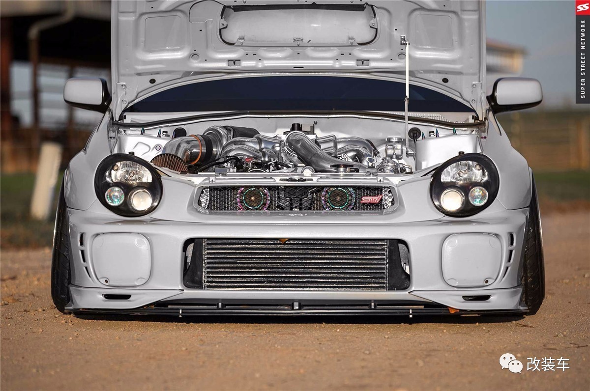 这辆爆改的斯巴鲁STI脾气不好