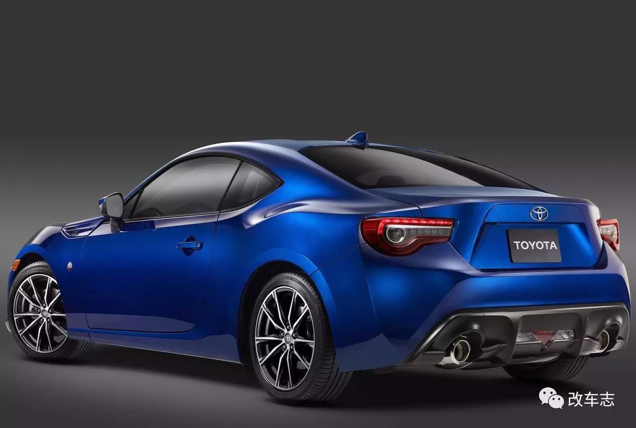 丰田86加了液晶屏 但你别指望用它看A片