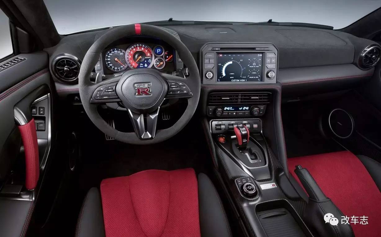 丰田86加了液晶屏 但你别指望用它看A片