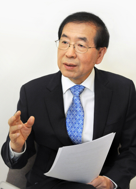 韩国首尔市市长朴元淳(资料图)