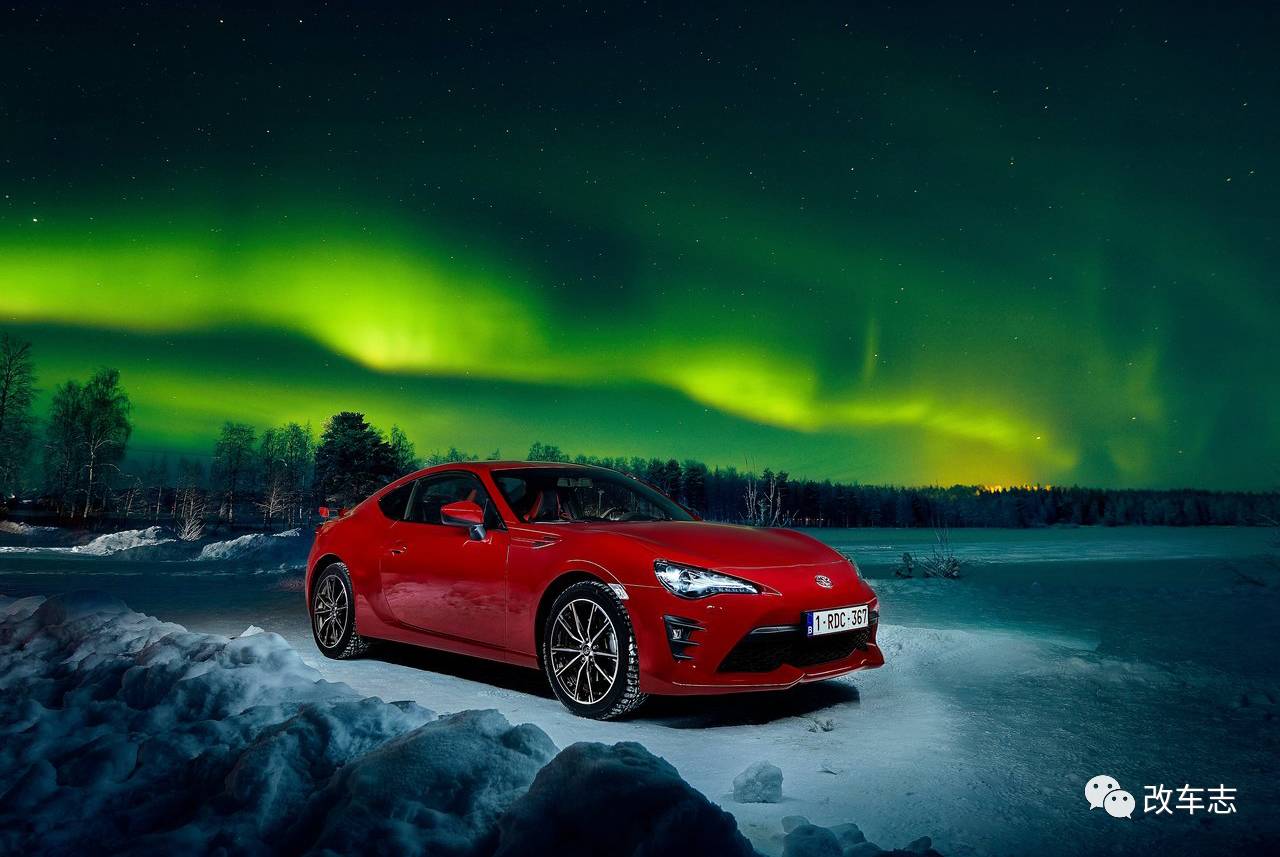 丰田86加了液晶屏 但你别指望用它看A片