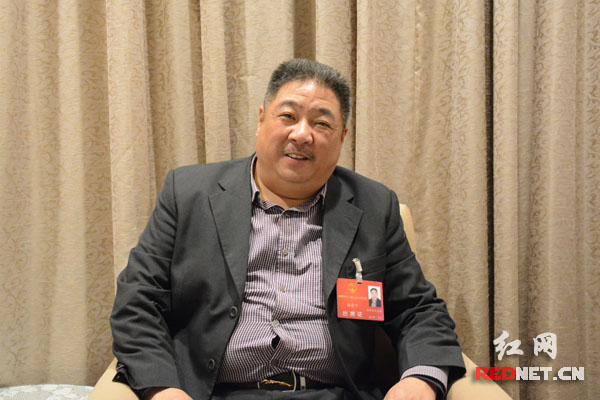 杨学宁代表:建立"大水府"格局 加快水府庙库区建设步伐