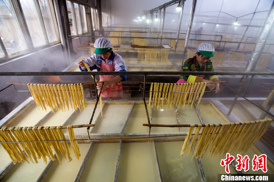 江西九江岷山乡腐竹飘香年味渐浓