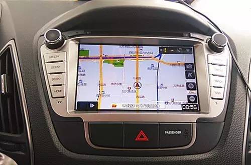 买车时要擦亮眼，别被这些没用的配置给忽悠了