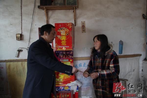 安乡县领导开展春节前走访慰问活动