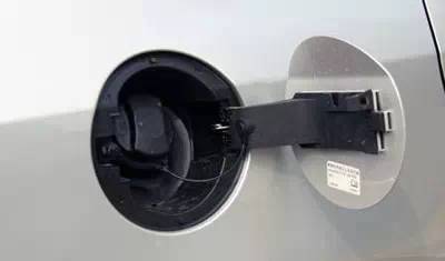 【收藏贴】汽车驾驶中八大自救方法