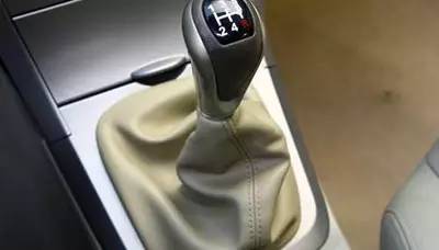 【收藏贴】汽车驾驶中八大自救方法