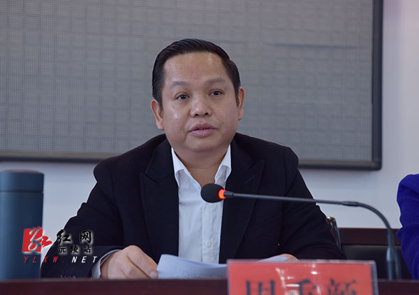 县委书记钦代寿出席座谈会讲话