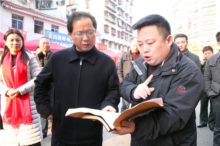 肖庆宾)1月22日,湖南省湘西州委常委,吉首市委书记刘珍瑜,市委副书记