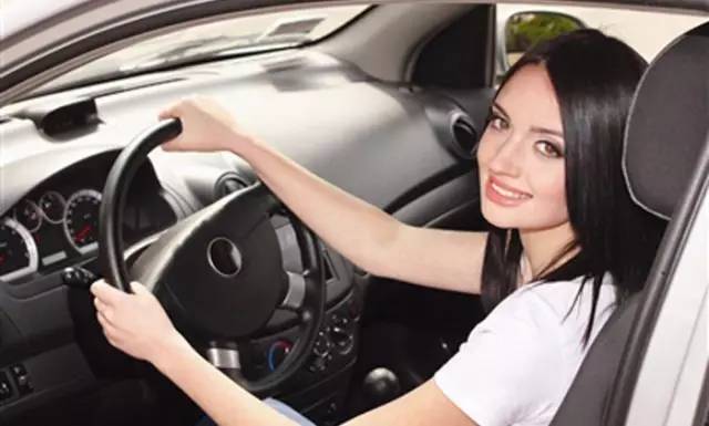 大数据分析|老司机开车靠谱、女司机不良驾驶行为更少