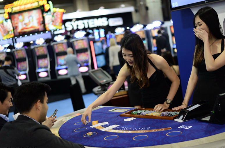 澳门当然不甘落后,农历新年同样积极推出了各式衣食住行优惠内地顾客