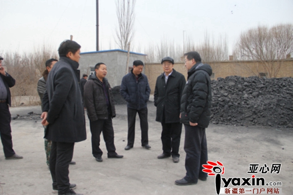 自治区教育工委副书记,教育厅党组书记梁超调研2017年"访惠聚"工作