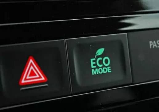 别丢人了，这些按钮都不知道什么意思，还开好车？