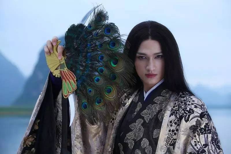 "离镜"妖气冲天 张彬彬或成下一代撩王!