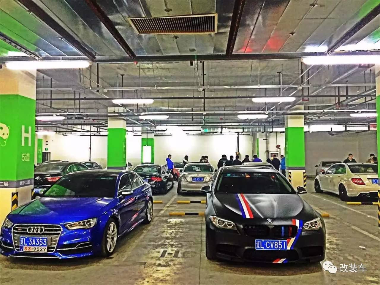 冬日里的改装车聚会 辽宁车友向大家拜年