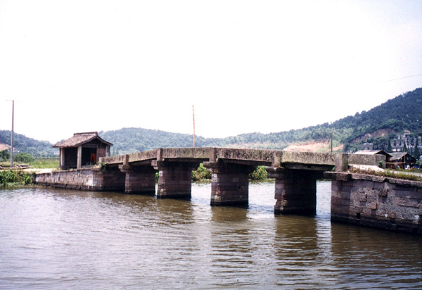 【纪检人·镜头】寻桥访 