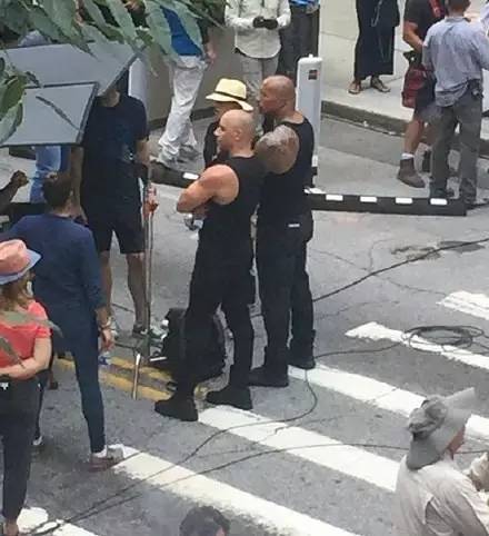 《速度与激情8》枪战剧情升级