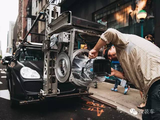 《速度与激情8》枪战剧情升级