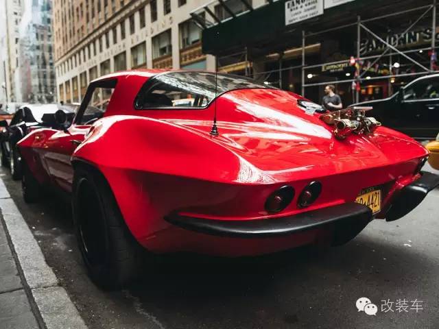 《速度与激情8》枪战剧情升级