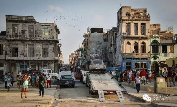 《速度与激情8》枪战剧情升级