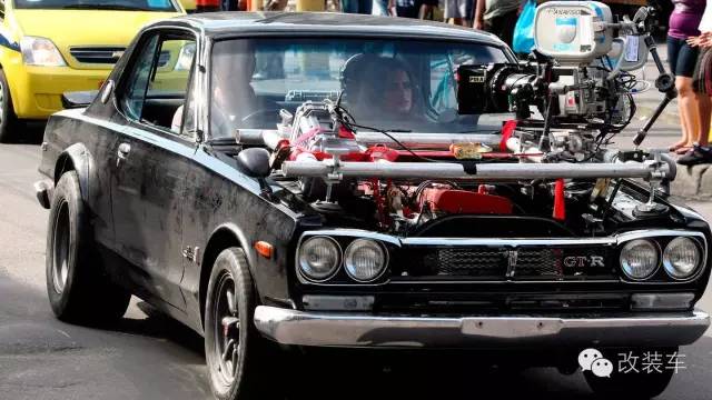 《速度与激情8》枪战剧情升级