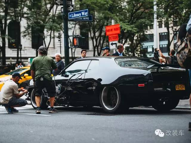 《速度与激情8》枪战剧情升级