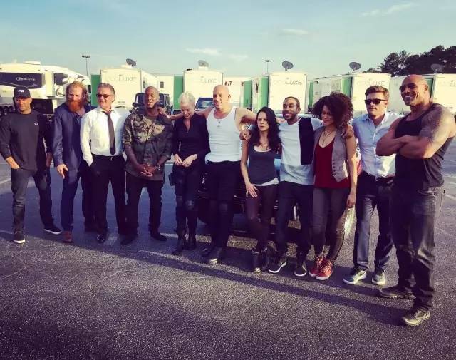 《速度与激情8》枪战剧情升级