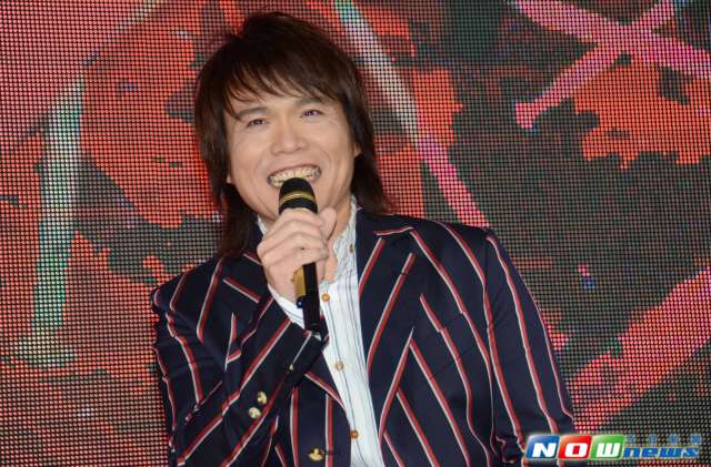 歌手伍佰“登上”台币 面对恶搞一笑带过_新浪新闻