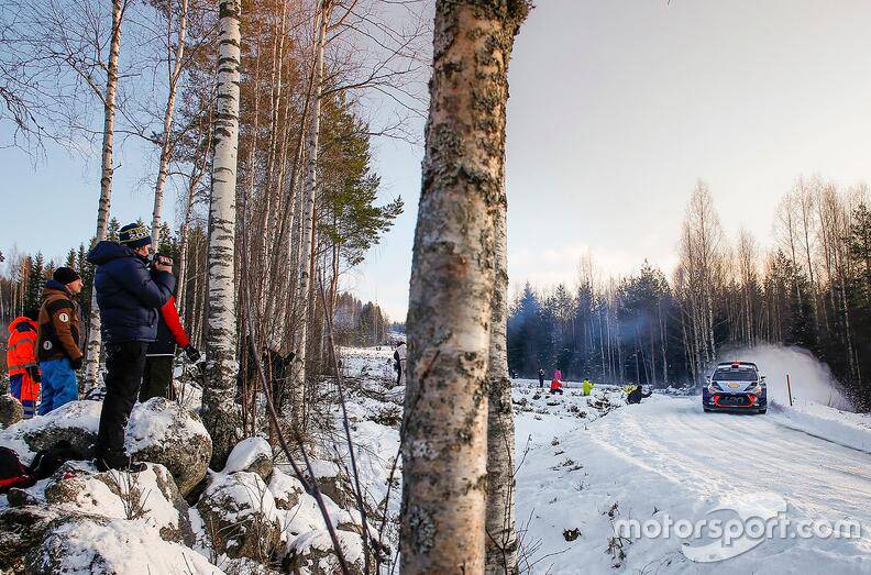 拉哥稳了 丰田回归WRC首夺冠